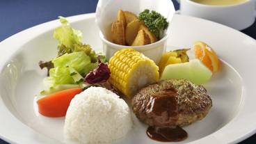 食事・飲み物 / 4