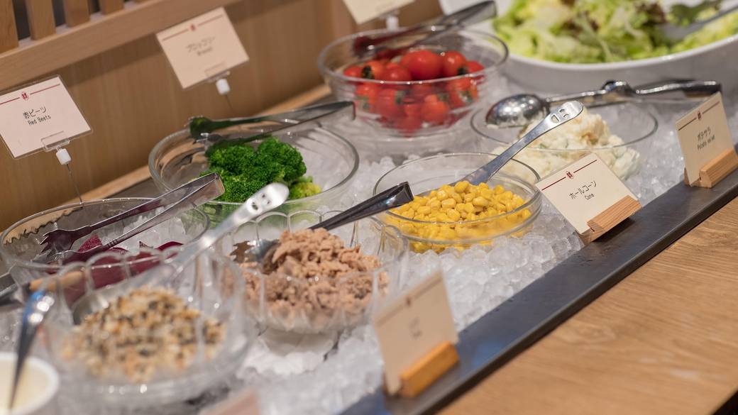 「赤坂うまや新宿」で
九州のお惣菜朝食を / 3