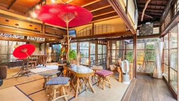 客室内のダイニングエリア / 13