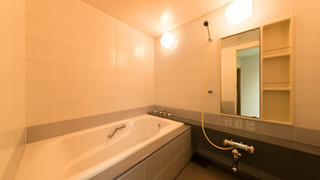 和室 (12.5畳), 喫煙可