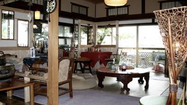 ロビーラウンジ / 3