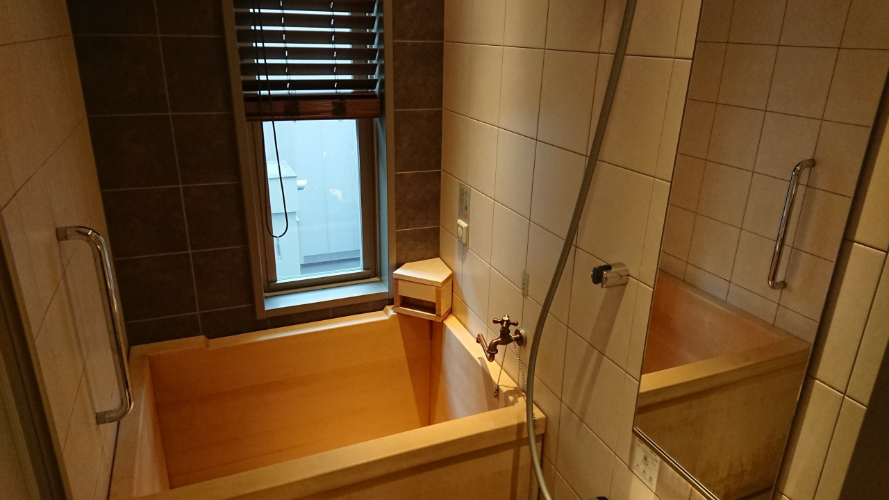 部屋に天然温泉のあるビジホ