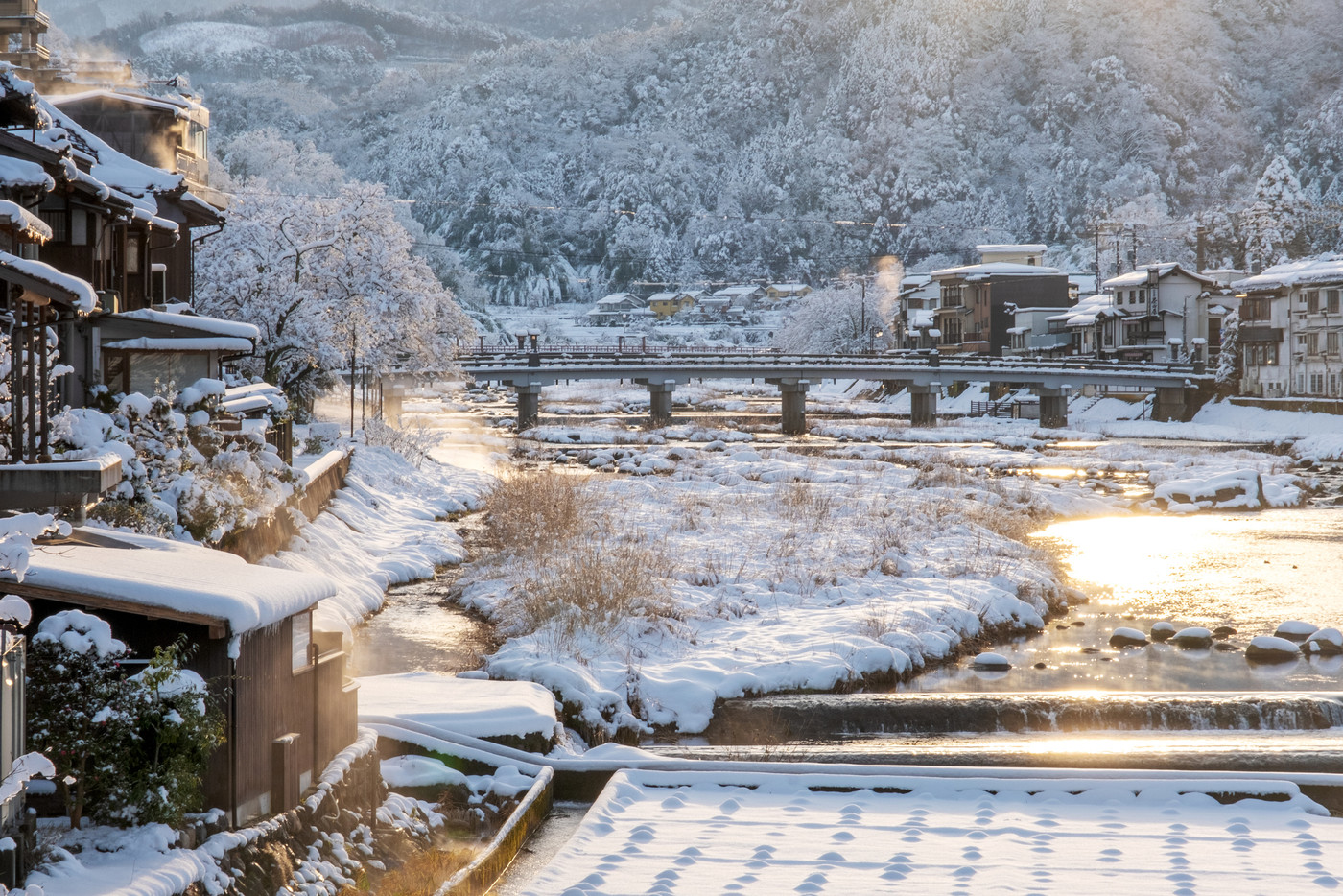 三朝温泉 の冬景色