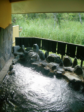 スイーツを食べて幸せいっぱい！「クラシックイン　ロビンソン」3505479