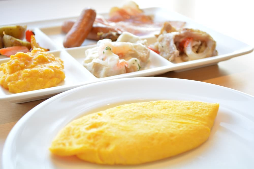 朝食のオムレツ