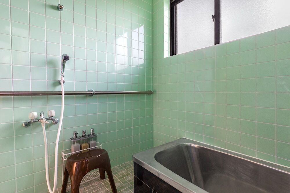 バスルームのシャワー