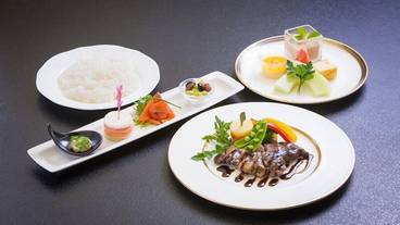 食事・飲み物 / 1