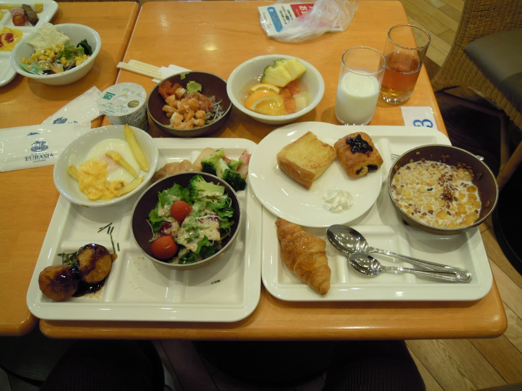 朝食