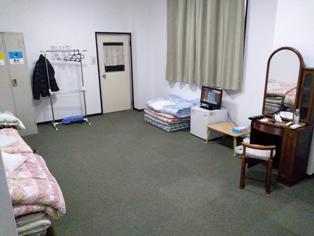 布団部屋では無い。