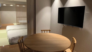 シティ 4 人部屋