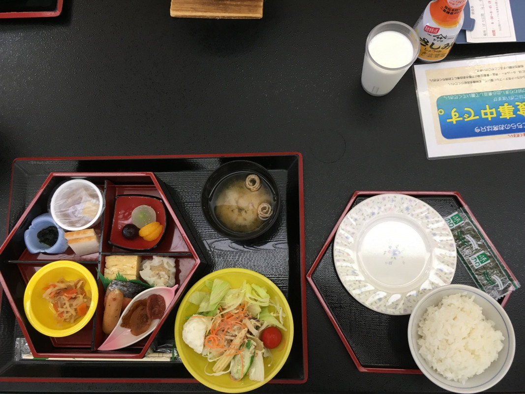 朝食（配膳方式）