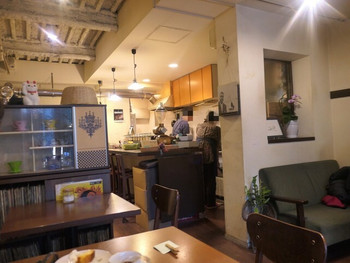 「COFFEE & ROASTER 2-3」 内観 81213365 店内模様