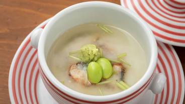 旅館のお食事処 / 19