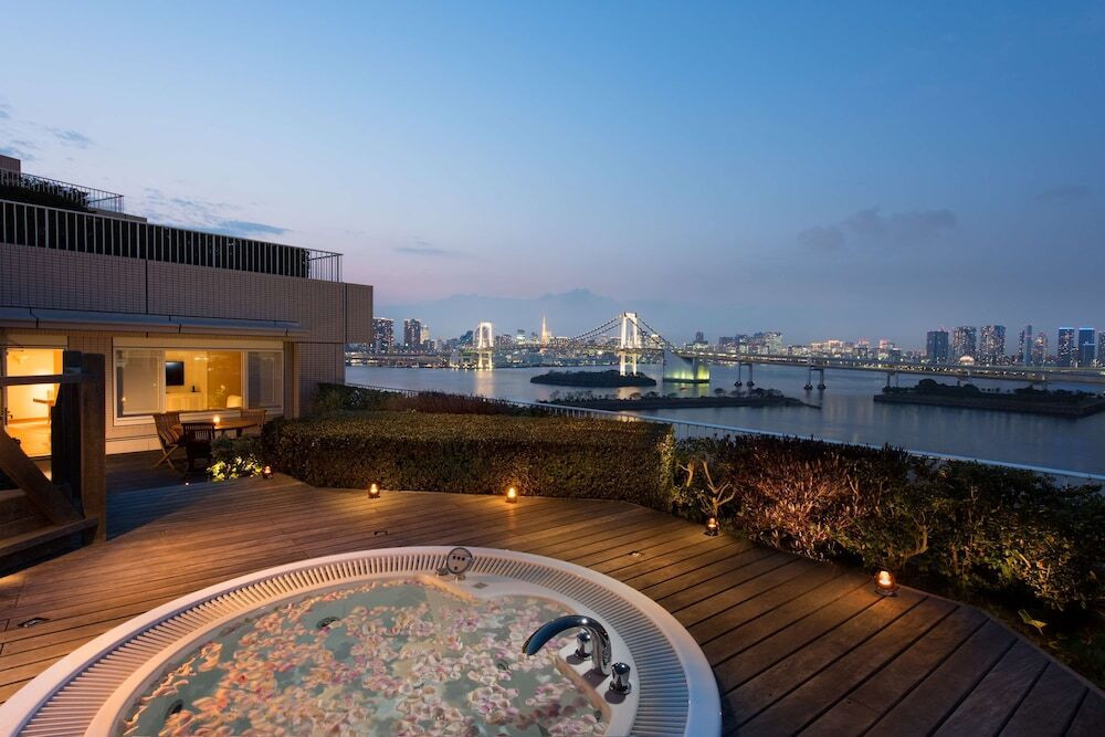 煌めくレインボーブリッジも♡東京の夜景が2人だけのものに3743993