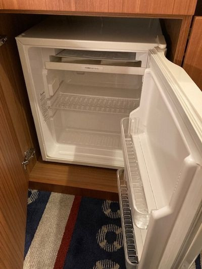 お安いプランはお水のペットボトルも無し。