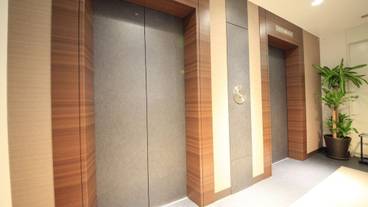 施設の入り口 / 14