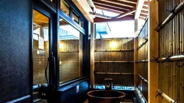 屋外スパ浴槽 / 1