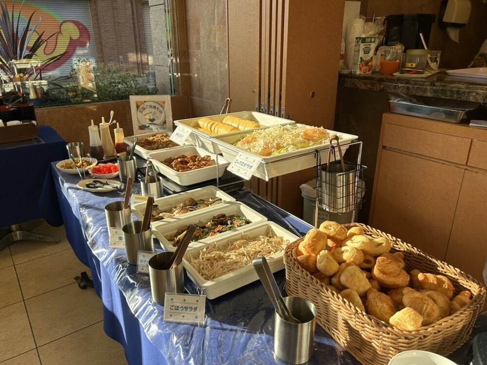 朝食