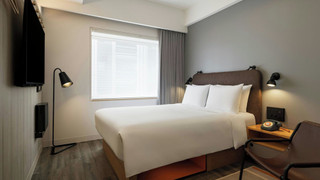 ルーム クイーンベッド 1 台