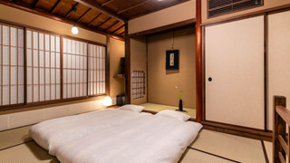 トラディショナル 4 人部屋 禁煙 専用バスルーム