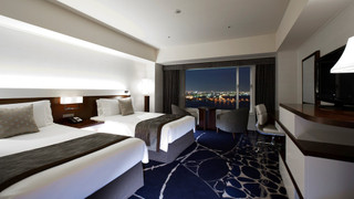 プレミアム ルーム シングルベッド 2 台 ハーバービュー (High Floor)