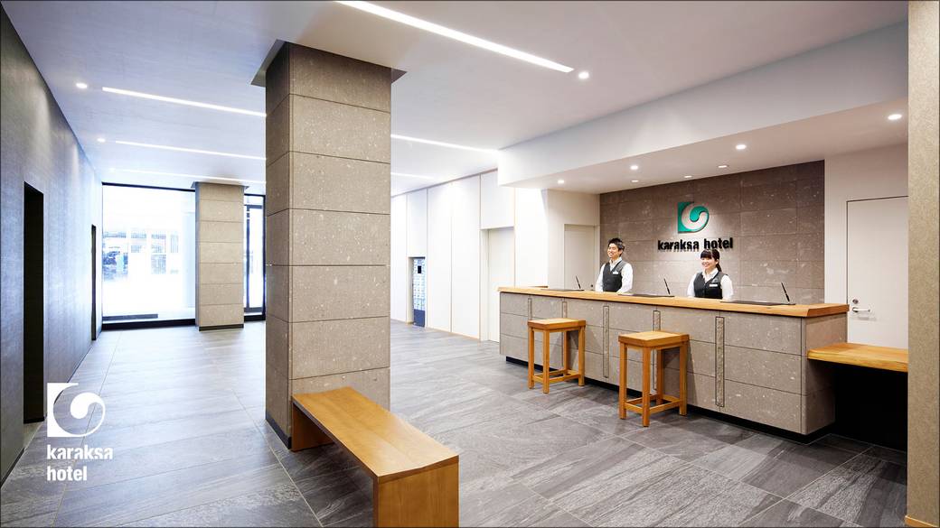 フロント・ロビー / 3