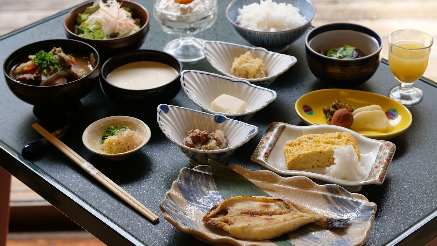 自産自消のお料理や源泉かけ流しの温泉が魅力3530629