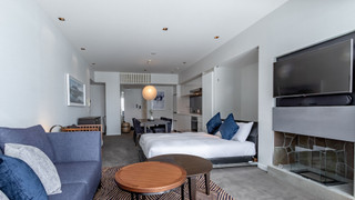 1ベッドルームスイートアパートメント(収納ベッド付)