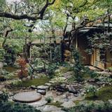 敷地内には美しい庭園が広がる / 3