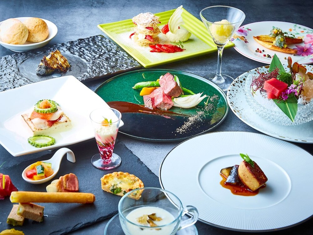 メゾネットの客室にフリードリンクディナーが嬉しい森の中のホテル4047098