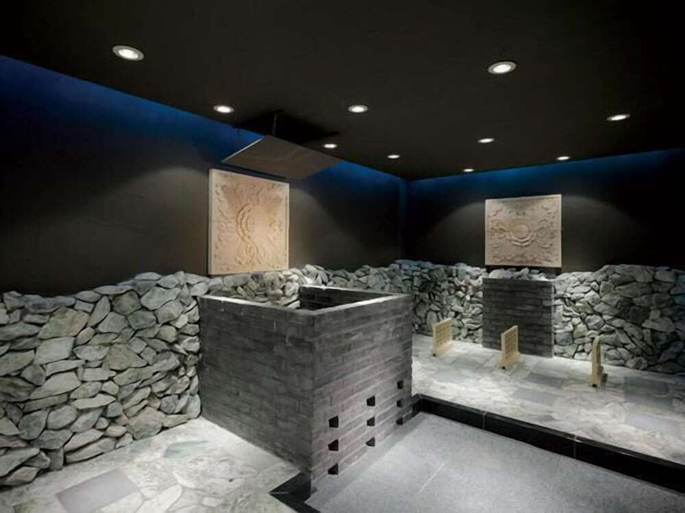 翡翠房（岩盤浴）