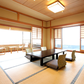 潮騒を聞きながら日本海の幸を満喫できる宿4244744