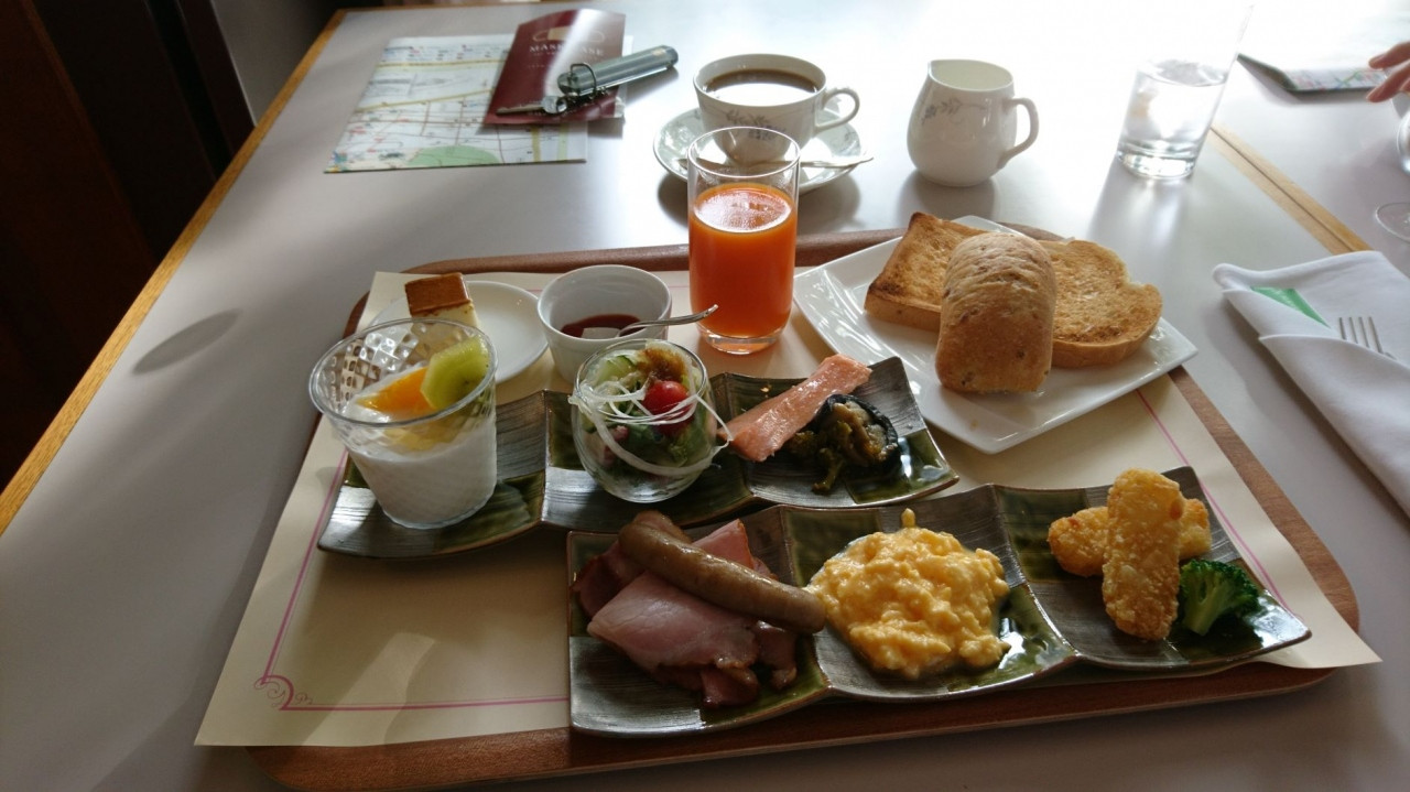 上品な朝食セット