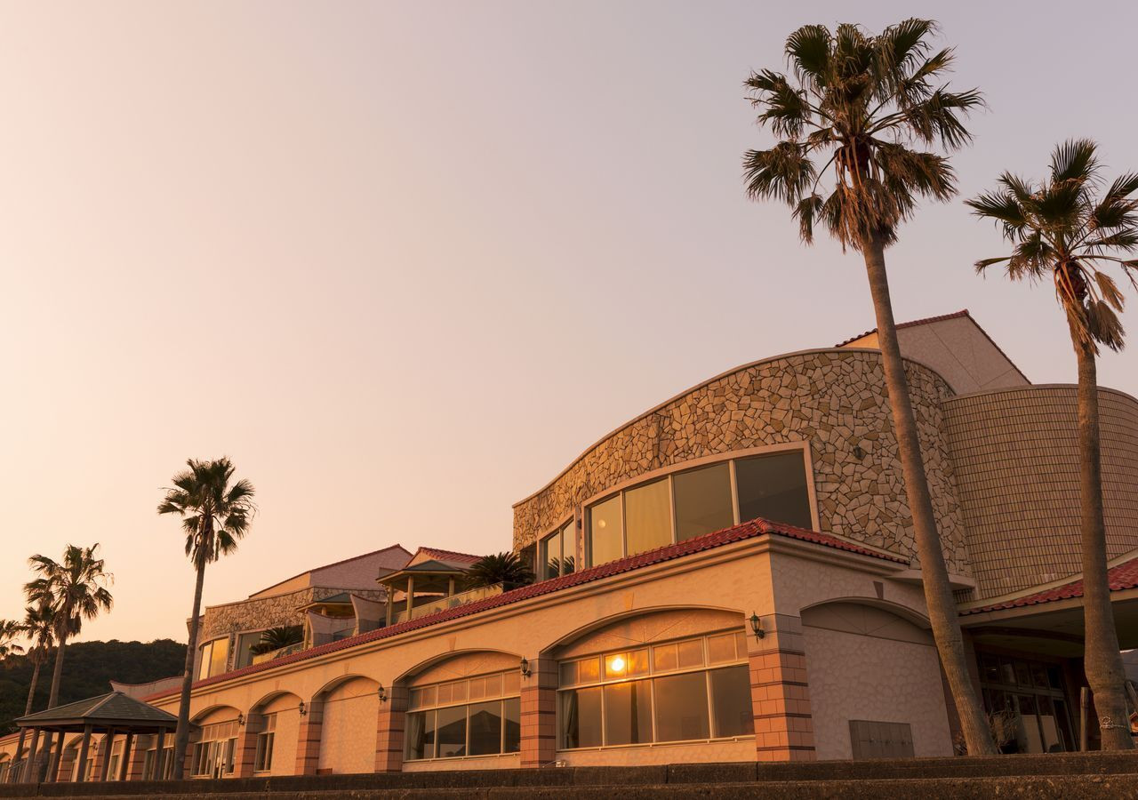 太平洋を一望するリゾートホテル。強アルカリのぬる湯で美肌に！3525990