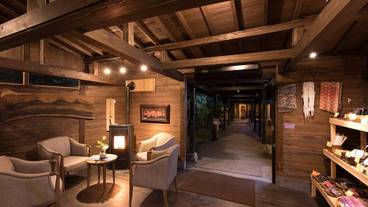 ロビーラウンジ / 3