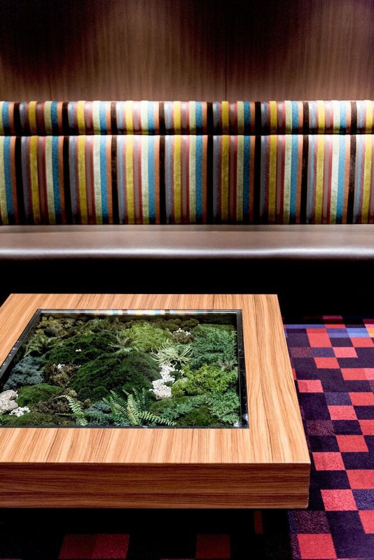 ロビー応接スペース