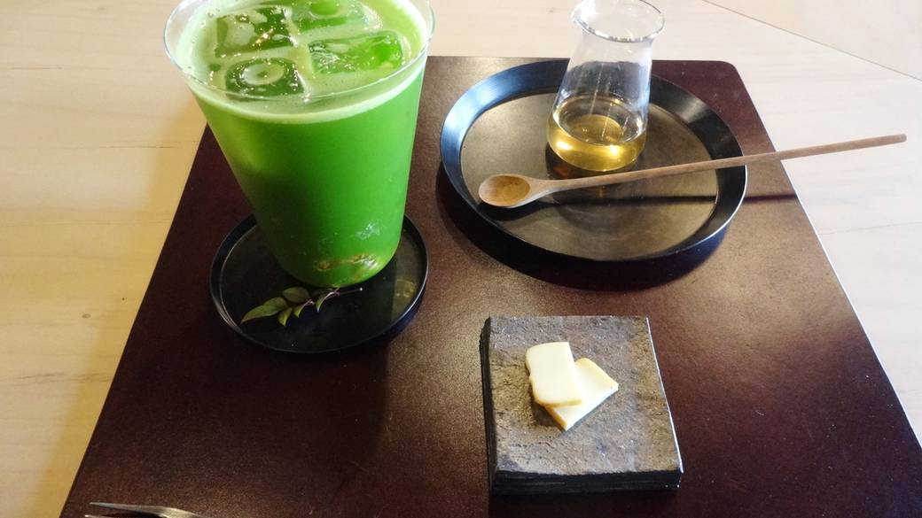 絶品グルメを求めて
鎌倉の街を散策 / 5
