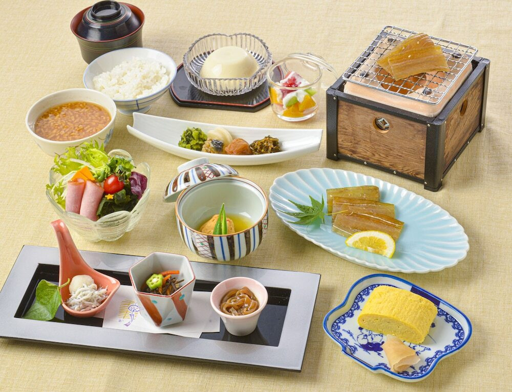 朝食