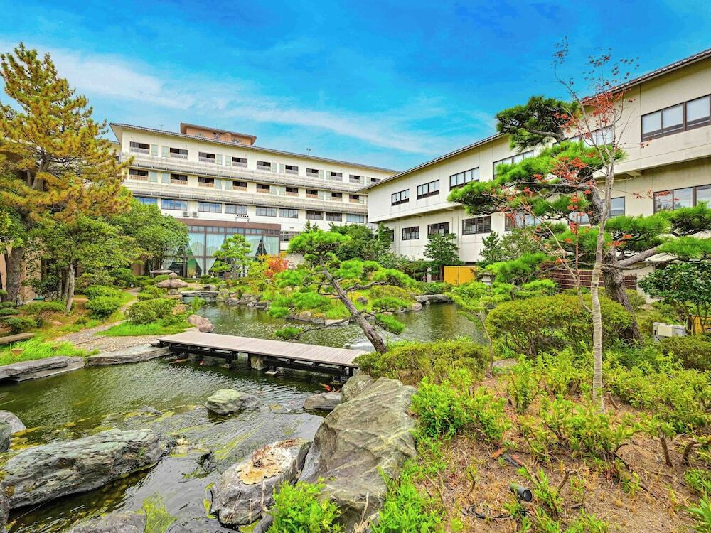 旅館いちばんの自慢は、回廊庭園！3644503