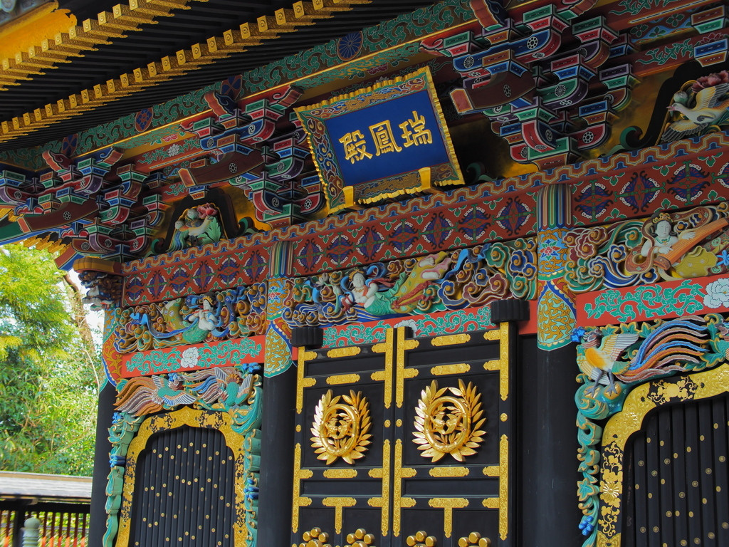 ◎豪華絢爛な建物と、心洗われる杉木立「瑞鳳殿」4575231