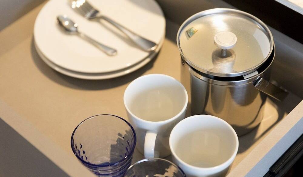 客室 食器類 / 2