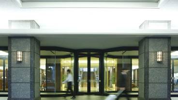 施設の入り口 / 21