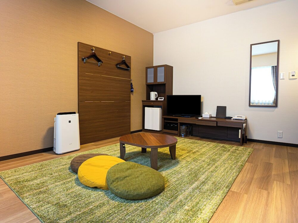 客室内のダイニングエリア