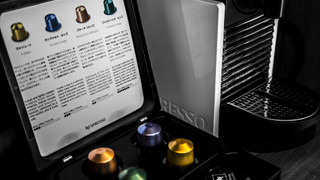 ファミリー ルーム ベッド (複数台) パーシャル オーシャン ビュー