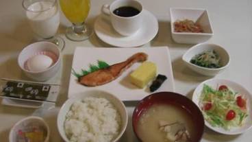 食事・飲み物 / 3