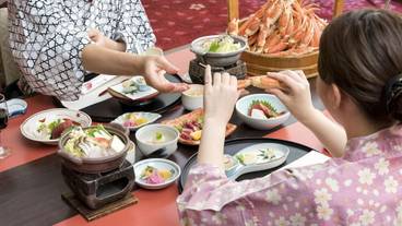 食事・飲み物 / 3