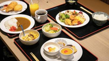 食事・飲み物 / 9