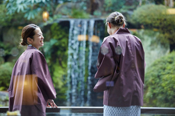 Foreign women and Japanese women enjoying traveling