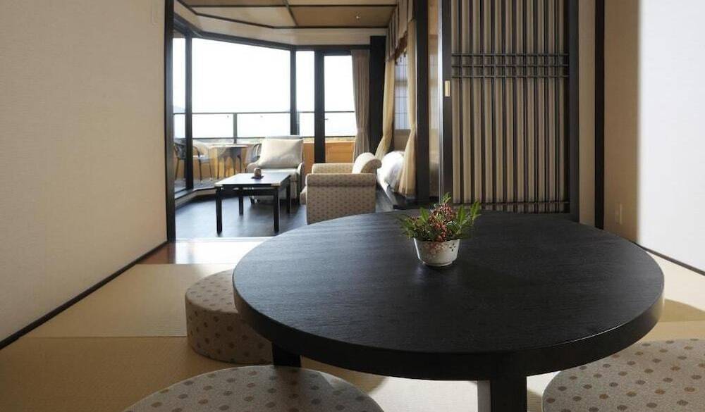 和洋室 和室スペース / 2