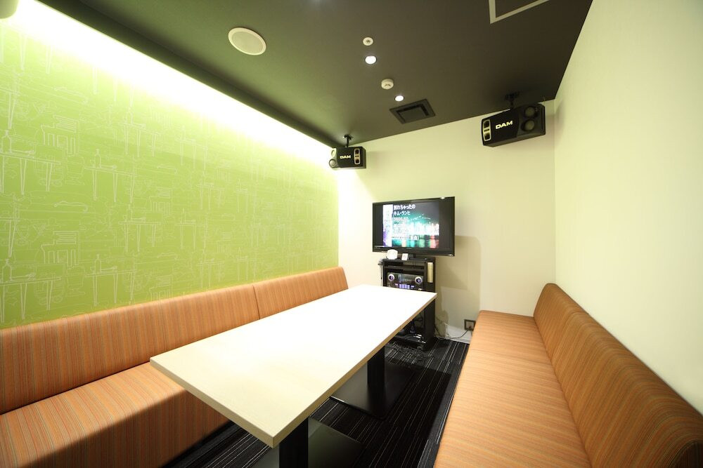 カラオケ ルーム